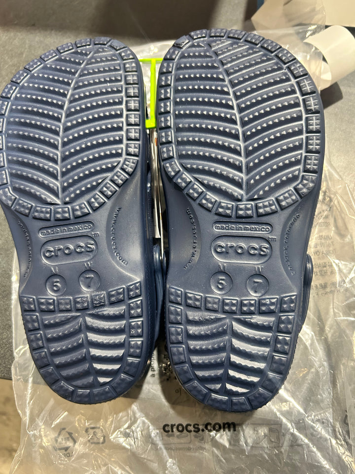 Crocs Baya Clog; Navy, W7/M5 (new) (no box)