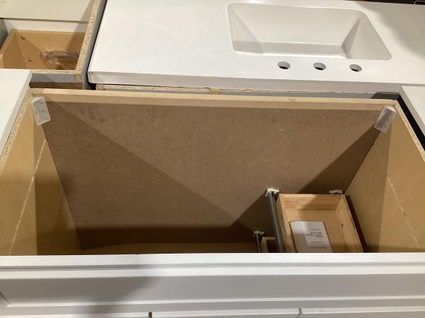 Lot # 2133 Style Selections White Sink Bathroom Vanity $399