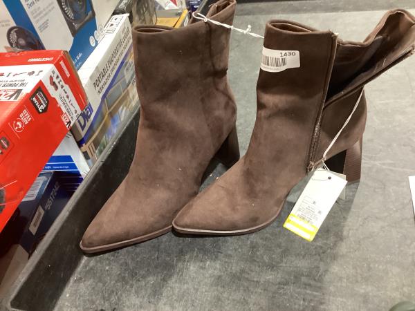 Lot # 1430 Women's Thora Dress Boots - a New Day™ Brown 9.5