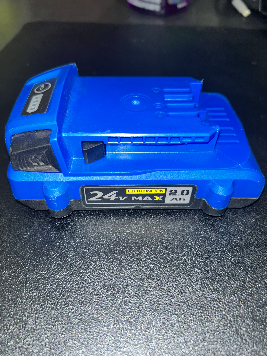Kobalt 24 -Volt 1 -Pack Lithium ( 2 Ah Battery ) (used)
