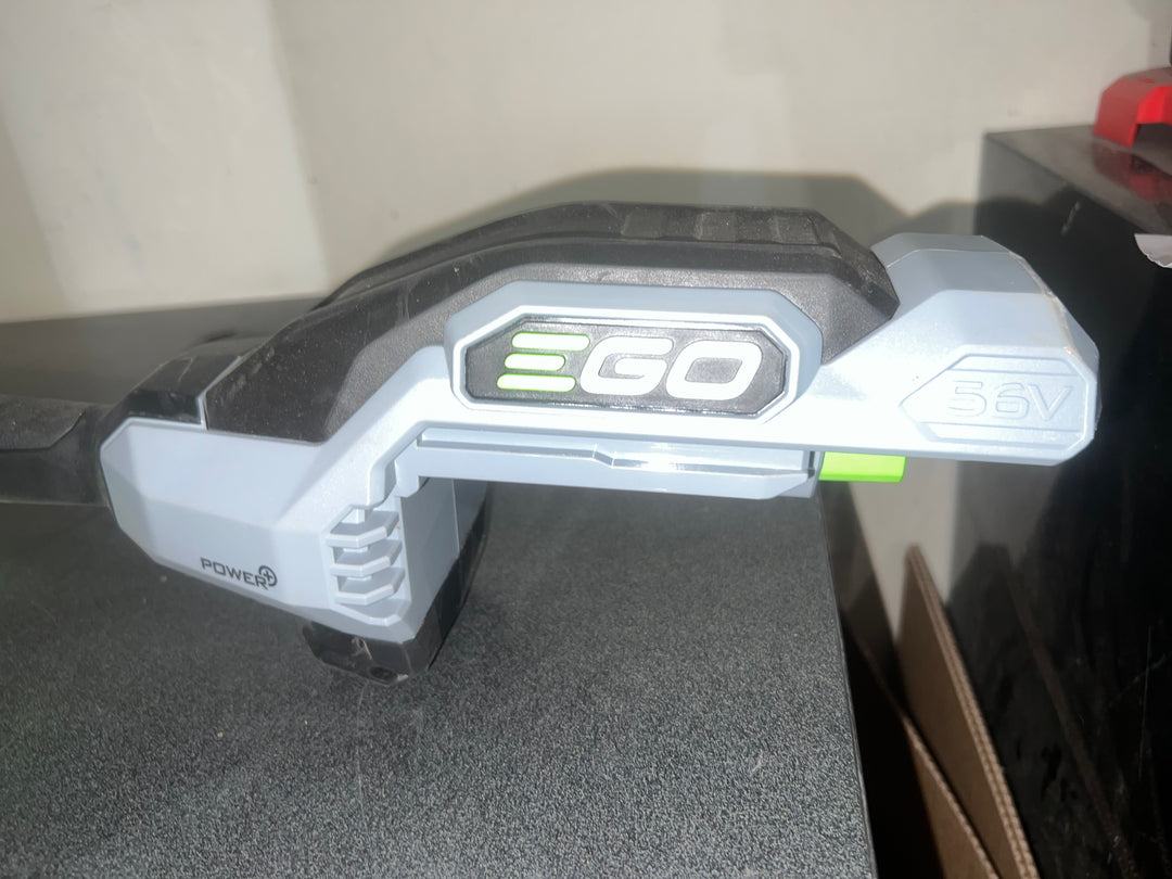 Desbrozadora de hilo a batería EGO POWERLOAD con eje recto de 16 pulgadas y 56 voltios LINE IQ (USADA) (HERRAMIENTA DESNUDA)