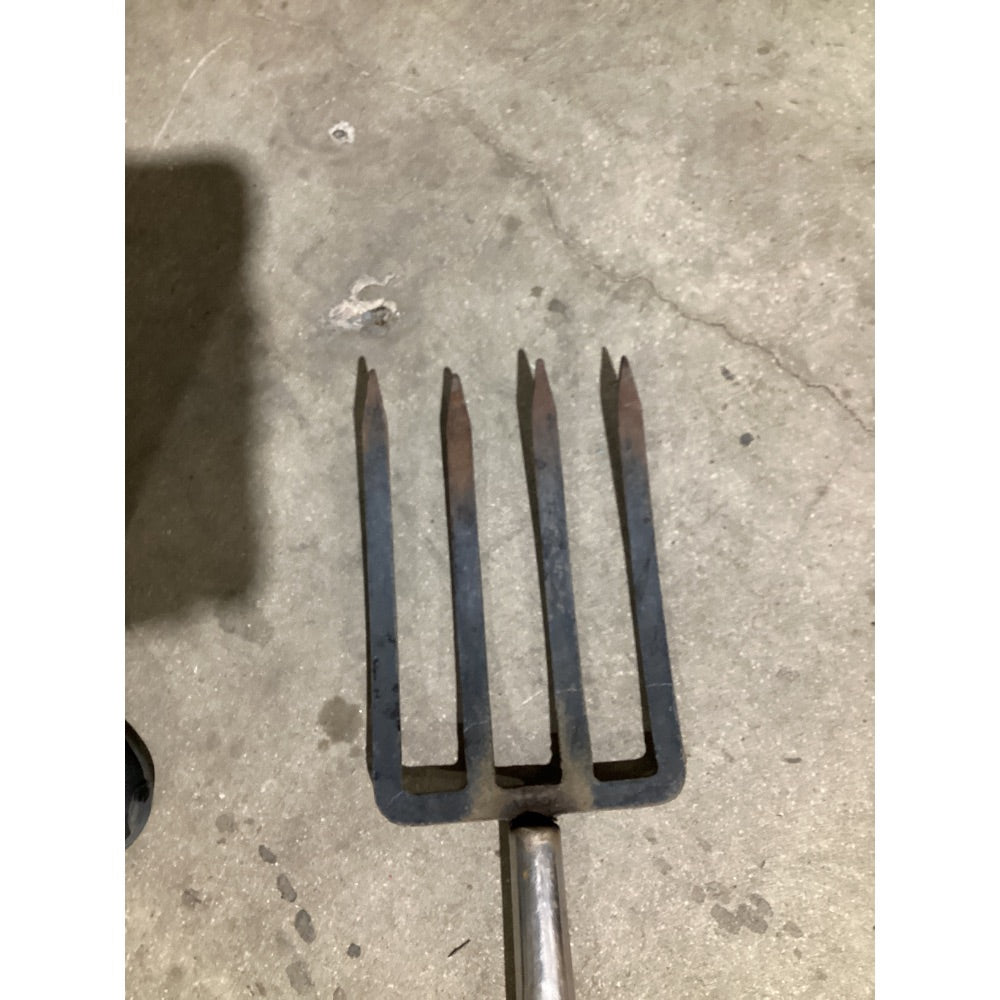 Lot # 1442 Heavy Duty 4-Tine Garden Digging Fork - D-Handle, Steel Tines, Black