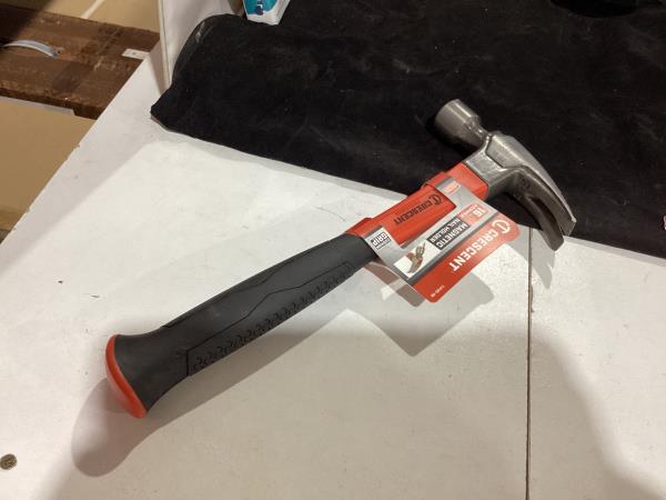 Lot # 577 Crescent - Hammer,Fiberglass,Reg,Rip,16Oz $29