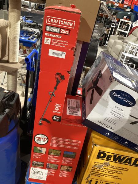 Lot # 2028 CRAFTSMAN Weedwacker Gas String Trimmer $169