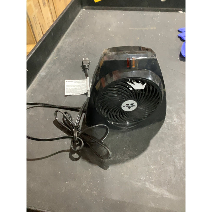Lot # 606 Vornado VH203 Heater $49.99 est.