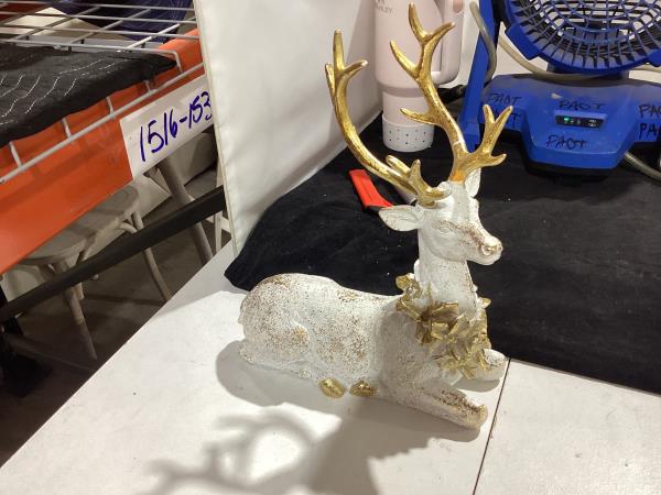 Lot # 72 Kohl's Holiday LED Figurine Table Decor