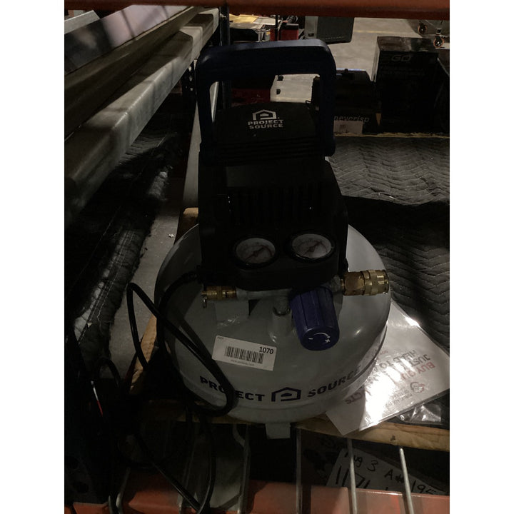 Lot # 1070 PROJECT SOURCE Air Compressor 15 $85