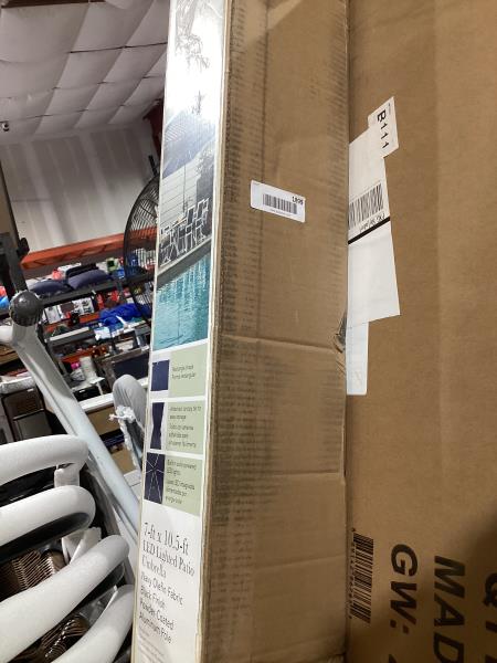 Lot # 1899 Allen+Roth 10.5-ft Aluminum Patio Umbrella $198
