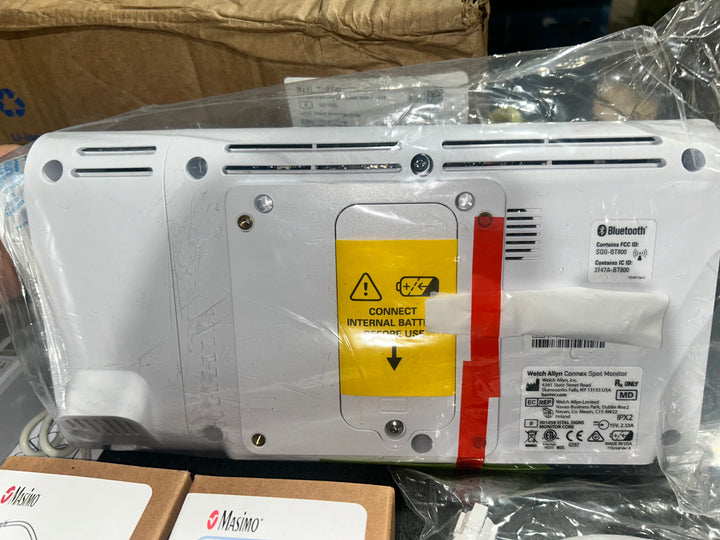 Welch Allyn Connex Spot Vital Signs Monitor 901058 with Accessories (open box)