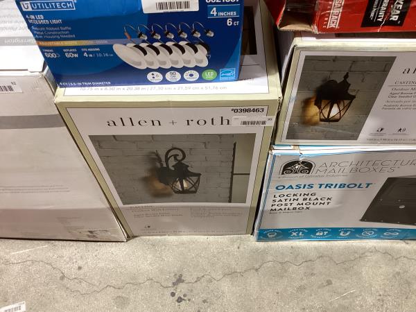Lot # 95 Allen + Roth Castine 20.38-in H Wall Light $89