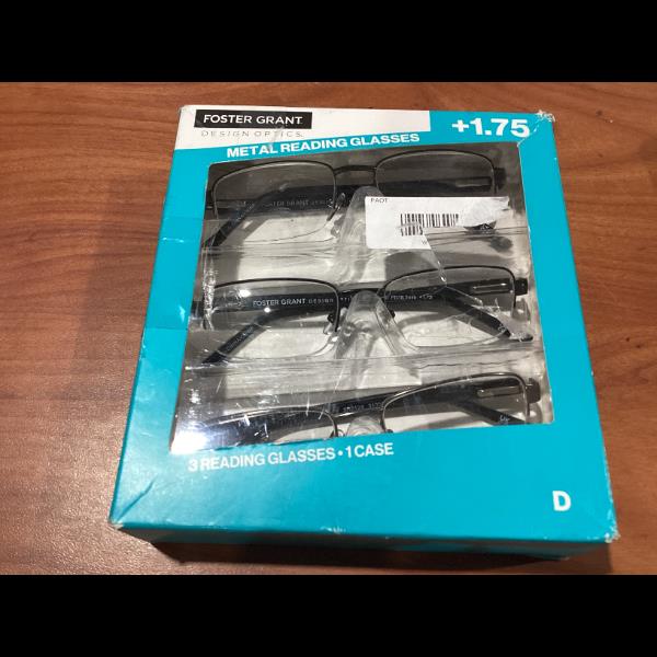 Lot # 922 Foster Grant Design Optics 1.75 Reading Glasses 3-Pair $22