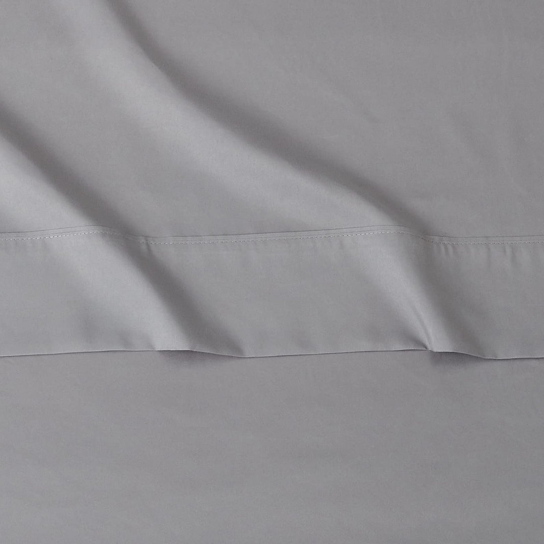 Lot # 1365 Amazon Basics Twin Sheet Set $11.00