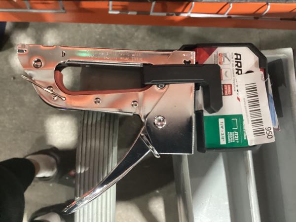 Lot # 950 Arrow JT27 Economy Light Duty Staple Gun