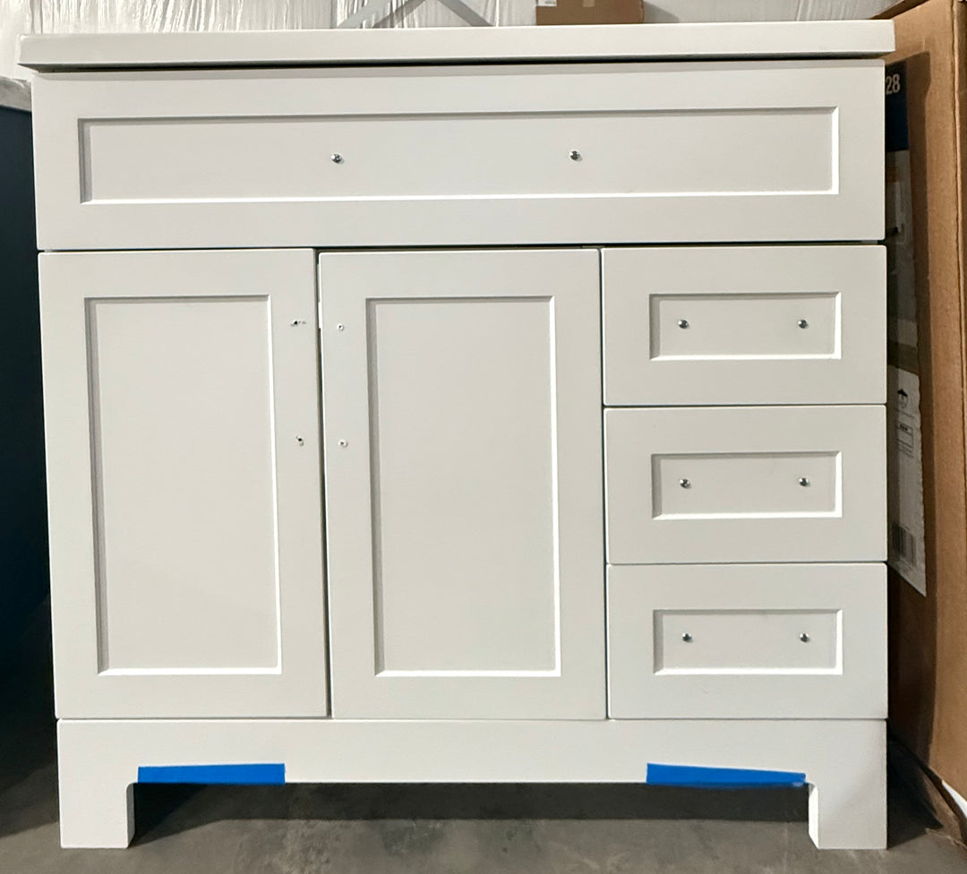 Style Selections Cauley 36-in True White Single sink Bathroom Vanity With Top (Open Box)