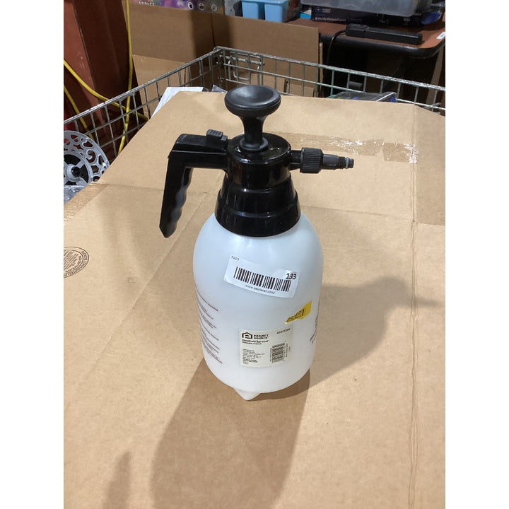 Lot # 133 PROJECT SOURCE 1 Gal Handheld Sprayer $12.00