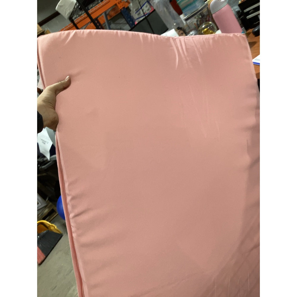Lot # 555 Amazon Dog Bed $35