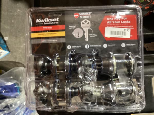 Lot # 1130 Kwikset Venetian Bronze Keyed Entry Door Knob $29