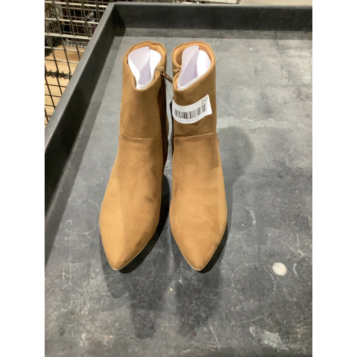 Lot # 257 Universal Thread Ankle Boots $27.99