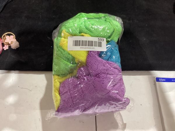 Lot # 593 Fabuloso Microfiber Cleaning Cloths, Rainbow - Lint-Free, Scratch-Free Cleaning Cloths for Surfaces and Wood Furniture - Dustless Cloth for Bold and Bright Cleaning Experience, 8 Count