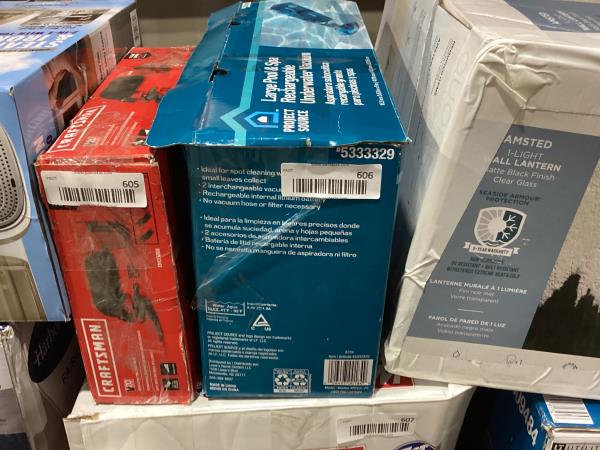 Lot # 606 11-in Handheld Pool Vacuum $139