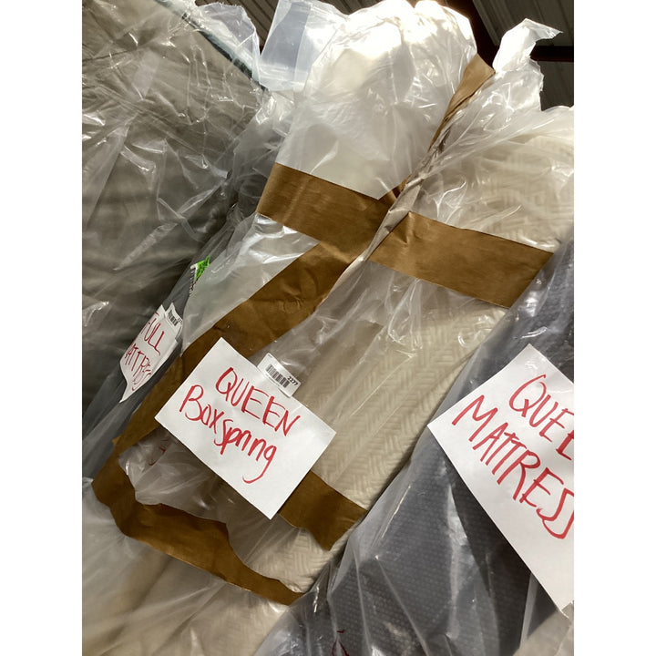 Lot # 2277 Herringbone Boxspring $40