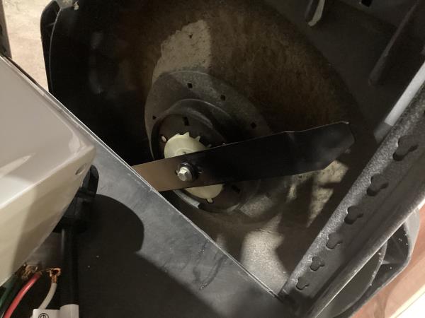 Lot # 2019 SKIL PWR CORE Push Battery Walk Mower $299