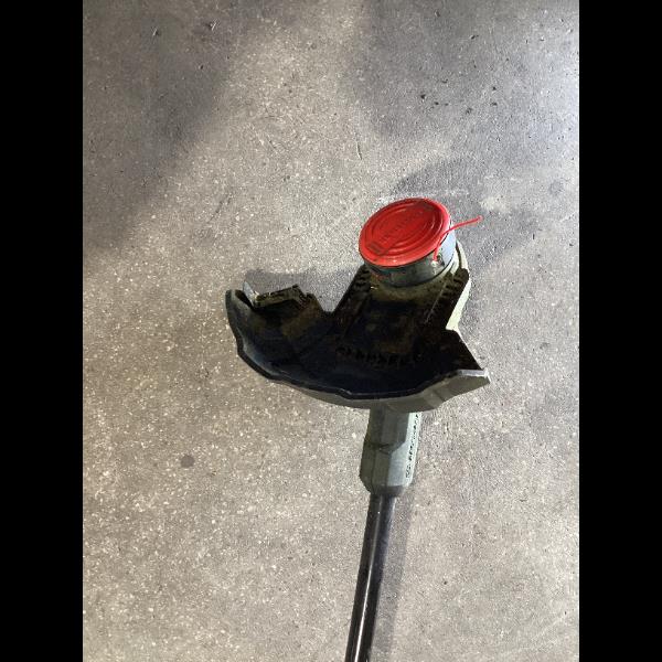 Lot # 1306 Craftsman Battery String Trimmer $110