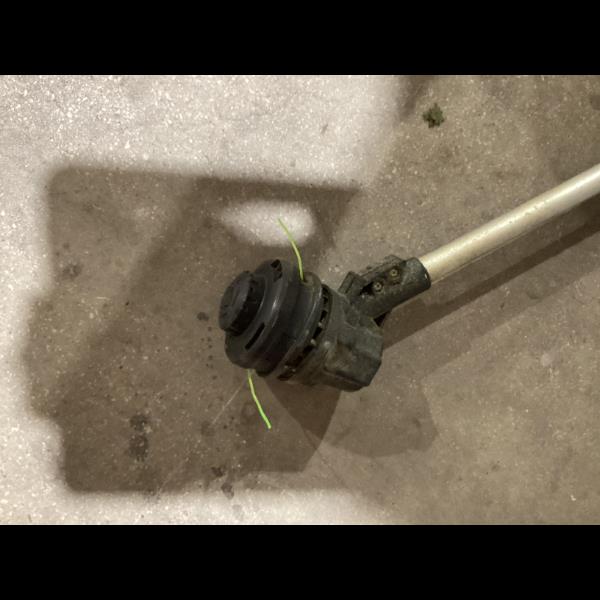 Lot # 1436 KOBALT KST 224B-03 24V Cordless String Trimmer - $85