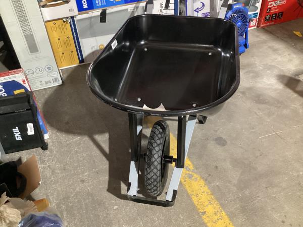 Lot # 1933 Project Source 5.5-cu ft Steel Wheelbarrow $99