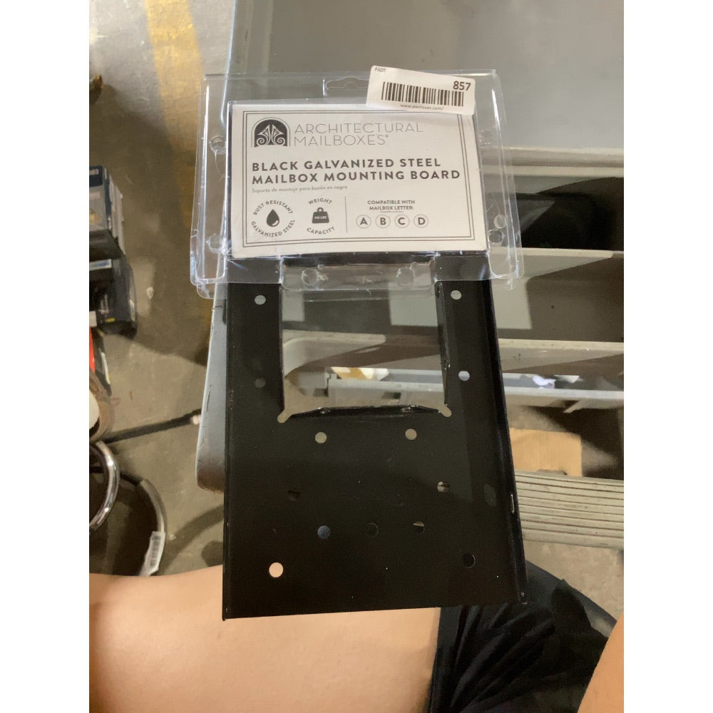 Lot # 857 Standard and Large Mailboxes Bracket