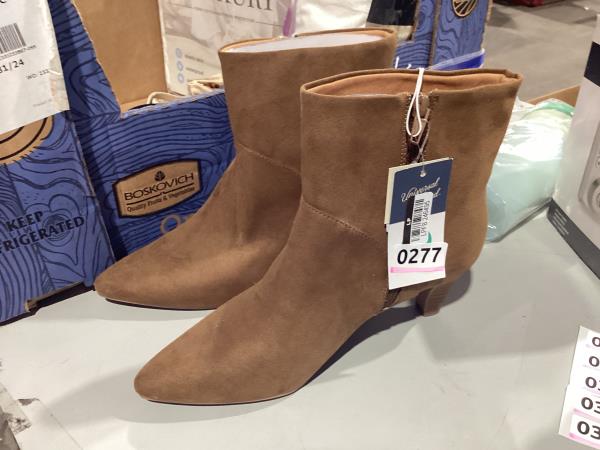 Lot # 111 Universal Thread Ankle Boots $27.99