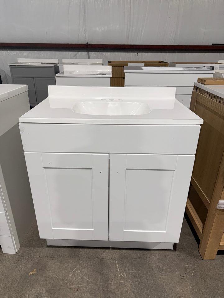 Project Source Dover 30-in True White Single sink Bathroom Vanity with White Cultured marble Top (Open Box)