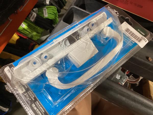 Lot # 1092 Wright Prods Patio Door Handle White $39.98