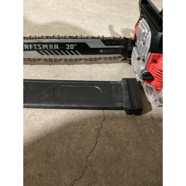 Lot # 1279 CRAFTSMAN CMXGSAMY462S Gas Chainsaw, 20" Bar, 50:1 Fuel Mix, Red and Black