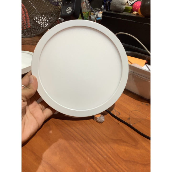Lot # 1468 White WXL1140-L12K9Q2W LED Panel Light $20.00