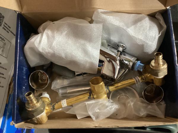 Lot # 1361 Project SourceRound Bathtub and Shower Faucet $80