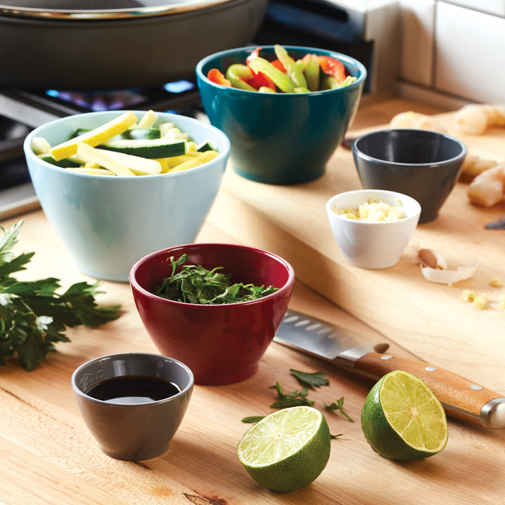Lot # 940 Rachael Ray Nesting Measuring Cups 6-Pc Set $15