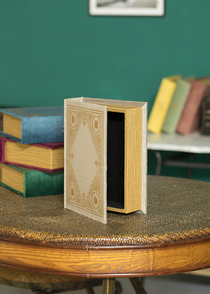 Lot # 1242 Vintiquewise Book Storage Box White $17.00
