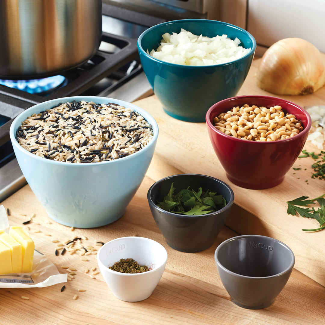 Lot # 940 Rachael Ray Nesting Measuring Cups 6-Pc Set $15