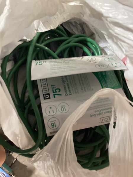 Lot # 328 Utilitech Outdoor 75-ft 16/3 Extension Cord
