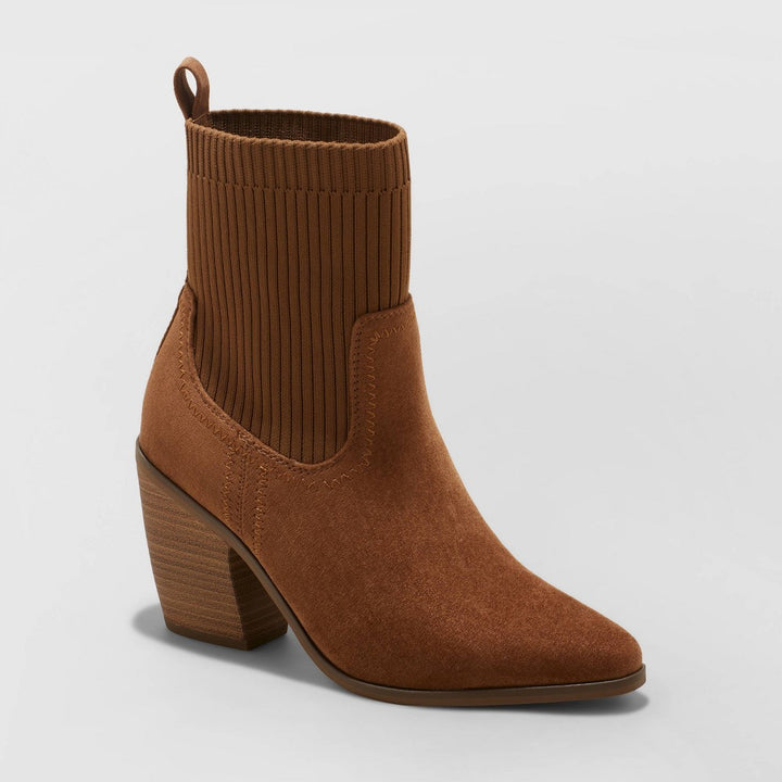 Lot # 1434 Women's Kinley Ankle Boots Cognac 7 $28