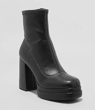 Lot # 784 Women's Nadia Platform Boots Black 10 $44