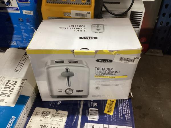 Lot # 1269 bella Stainless Steel 2 Slice Toaster with Extra Wide Slots & Removable Crumb Tray, 6 Browning Options, Auto Shut Off & Reheat Function, Toast Bread, Bagel & Waffle