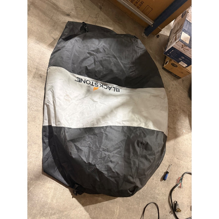 Lot # 632 Blackstone Griddle Cover $30.00