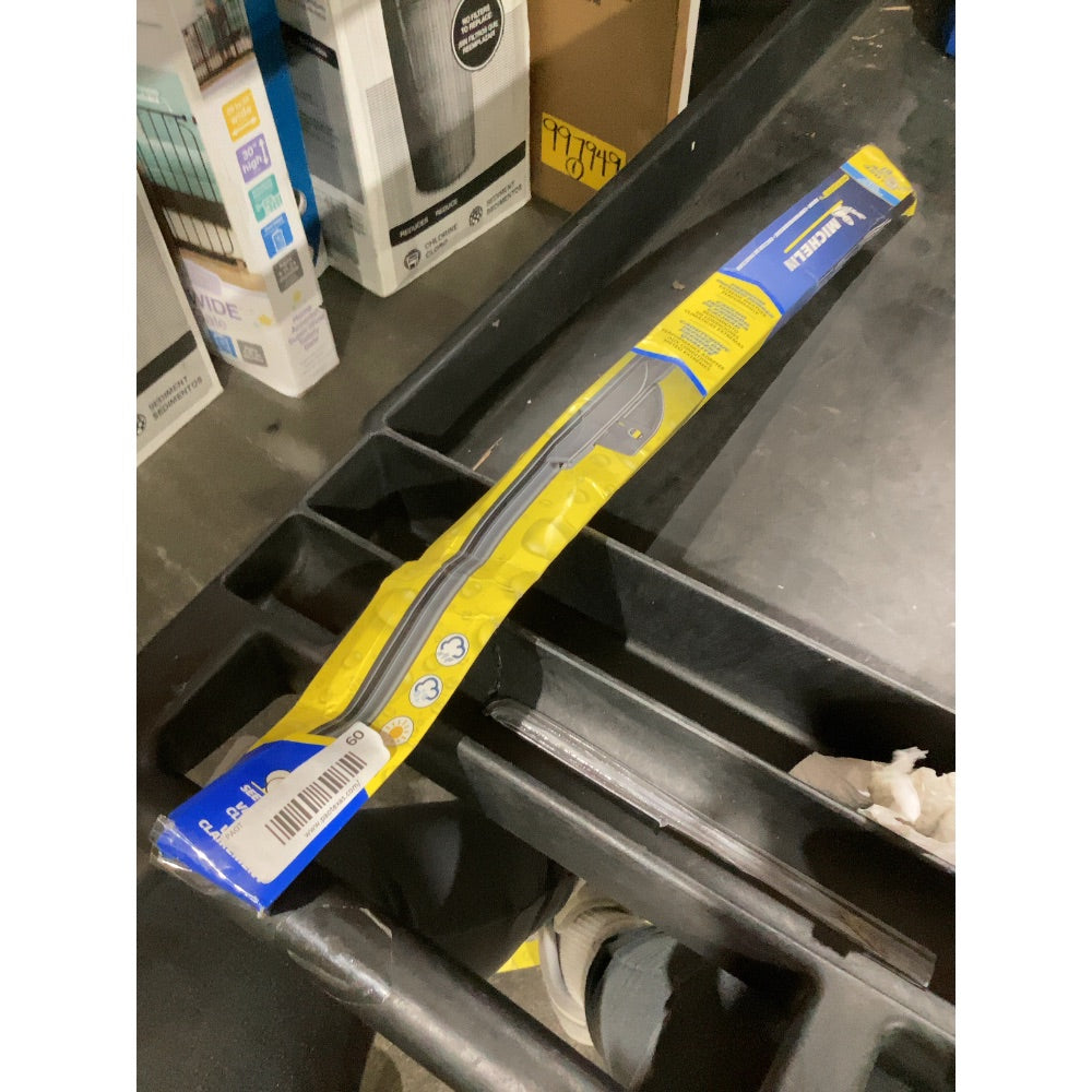 Lot # 60 MICHELIN Guardian Beam Wiper Blades $1.00