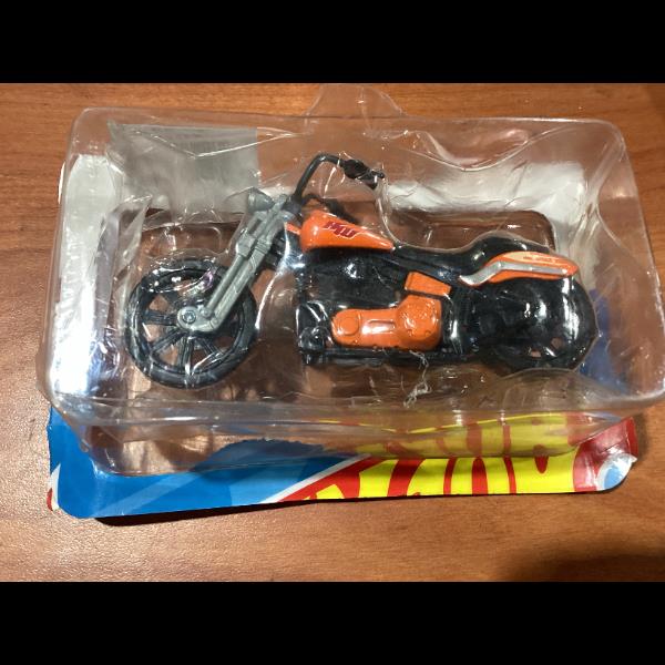 Lot # 17 Hot Wheels OrangeBlack Die-cast Motorcycle $5