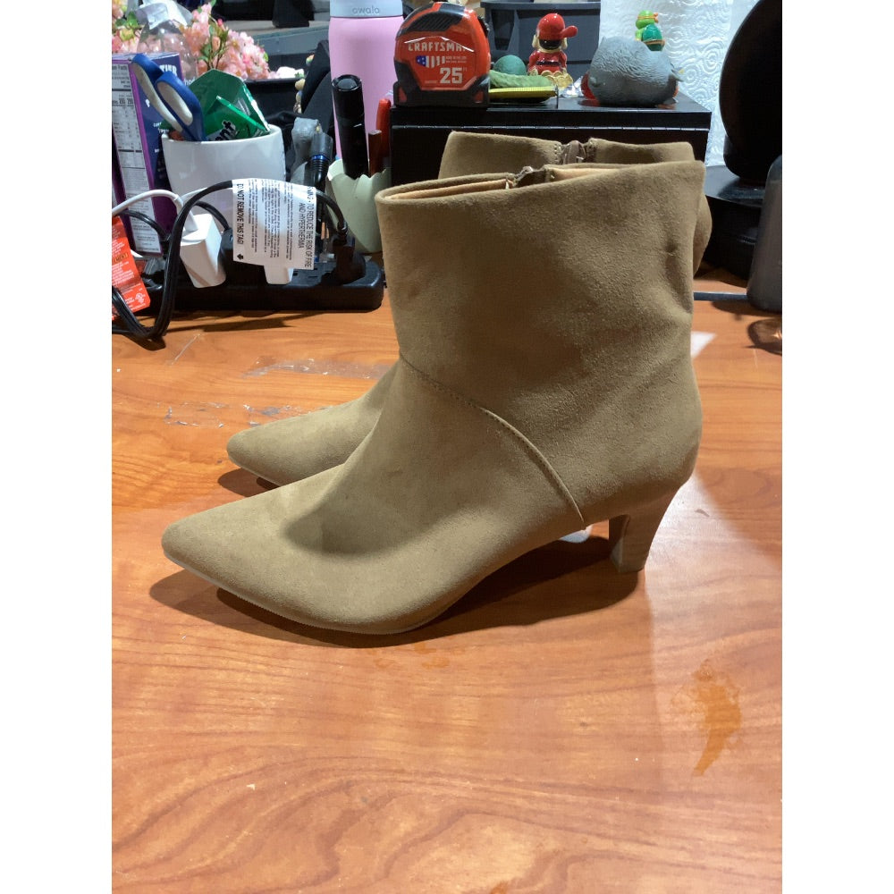 Lot # 111 Universal Thread Ankle Boots $27.99