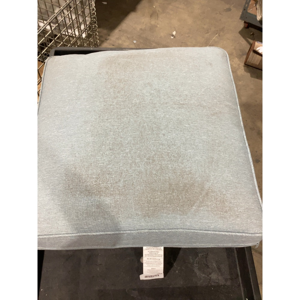 Lot # 1457 Yonghao Cushion $20.00