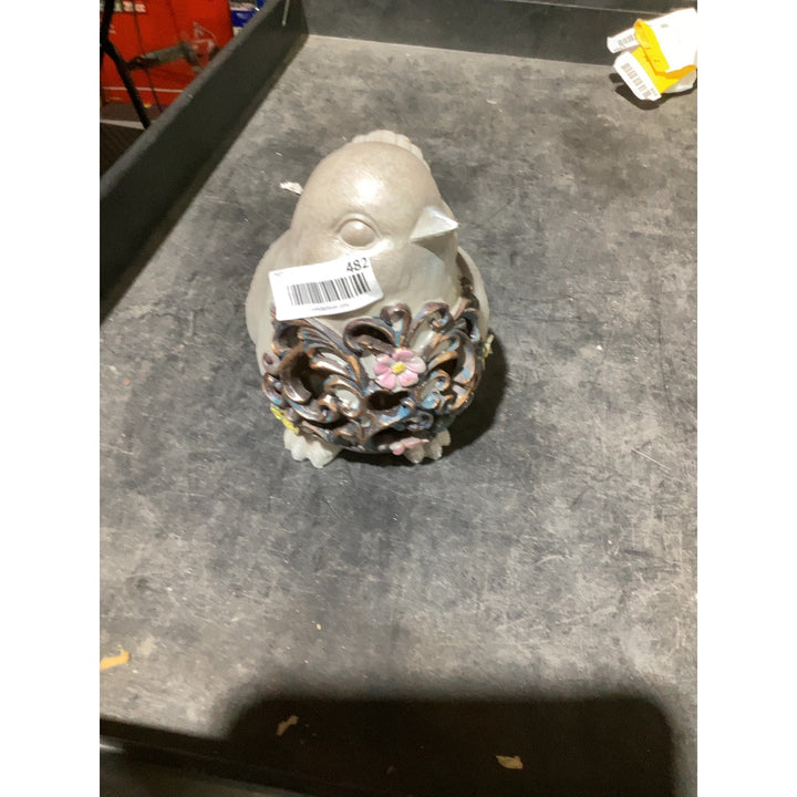 Lot # 482 Style Solar LED Bird Statue - Outdoor decor