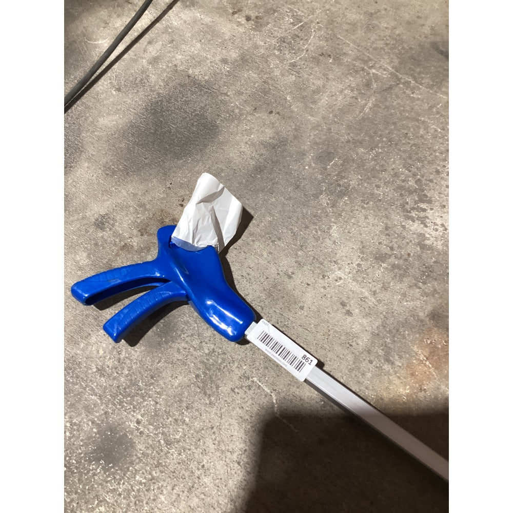Lot # 861 E-Z Reacher 32in Grabber Tool - Mobility Aid $25